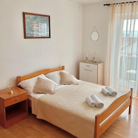 Apartmani Mara โบล ภายนอก รูปภาพ